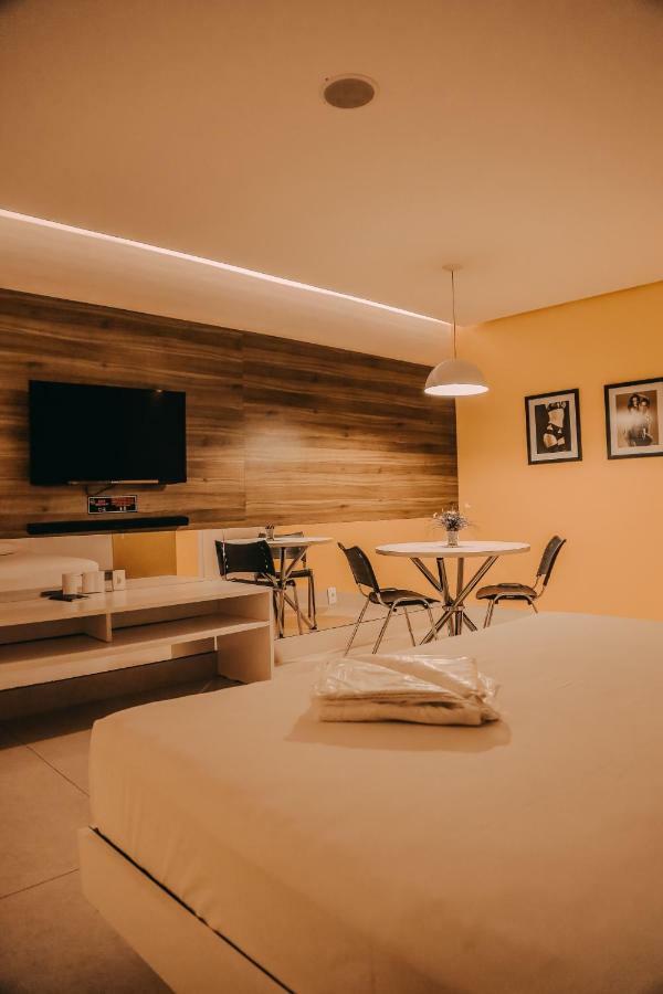 Vegas Motel อิมเปราตริซ ภายนอก รูปภาพ